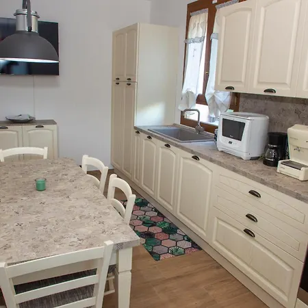 Villa Sumbilla, Modern, With Sauna, Heated Jacuzzi Near Tuscany Monghidoro