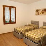 Sumbilla, Modern, With Sauna, Heated Jacuzzi Near Tuscany 别墅